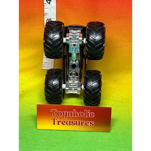 Hot Wheels Monster Jam Police Truck - Picture 5 of 5